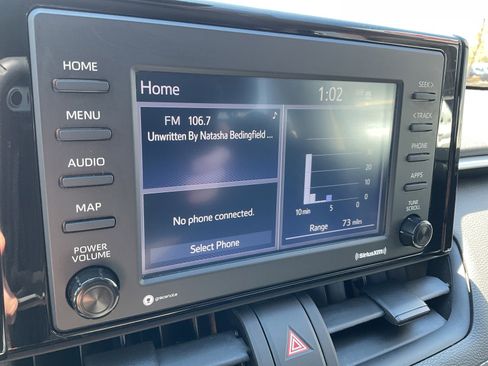 Used 2022 Toyota RAV4 LE AWD/4WD image 28