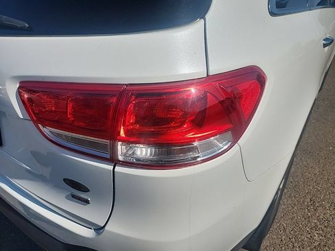 Used 2017 Kia Sorento AWD w/ LX Convenience Package image 13