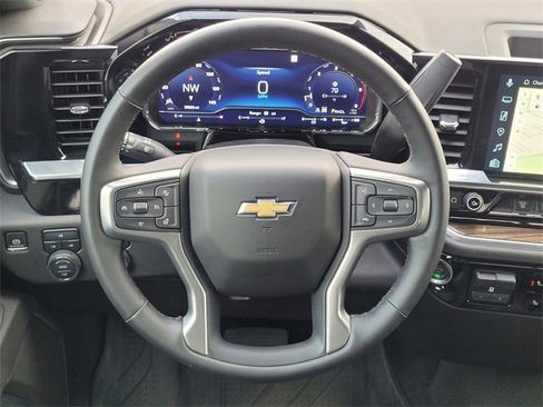 Used 2025 Chevrolet Silverado 2500 LT w/ Safety Package image 10