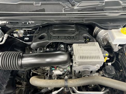 Used 2023 RAM 1500 Laramie AWD/4WD image 25