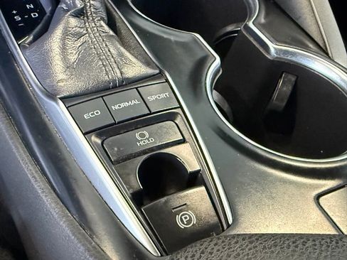 Certified 2019 Toyota Camry XSE w/ Navigation Package image 28