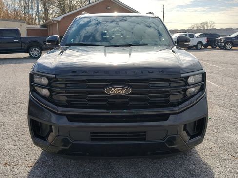 New 2026 Ford Expedition Platinum w/ Stealth Appearance Package image 7