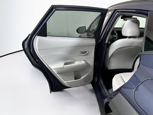 Used 2025 Hyundai Kona SEL FWD image 25