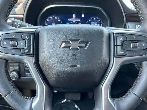 Used 2023 Chevrolet Tahoe Z71 w/ Z71 Off-Road Package AWD/4WD image 10