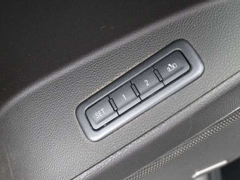 Used 2015 Chevrolet Tahoe LT AWD/4WD image 24