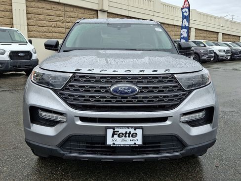 Certified 2023 Ford Explorer XLT w/ Equipment Group 202A AWD/4WD image 2
