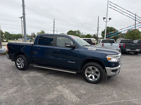 Used 2022 RAM 1500 Big Horn AWD/4WD image 16
