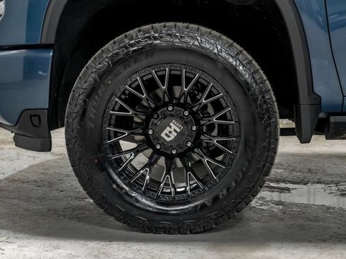 Used 2025 Chevrolet Silverado 2500 LTZ w/ LTZ Plus Package AWD/4WD image 64