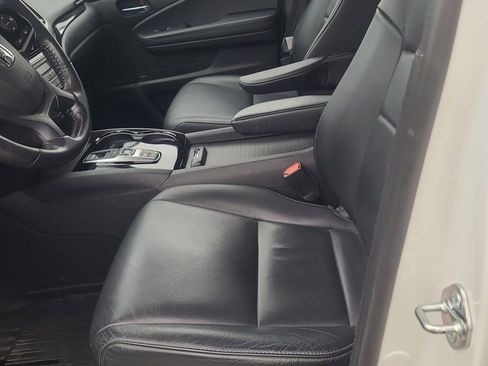 Used 2019 Honda Pilot Touring image 2