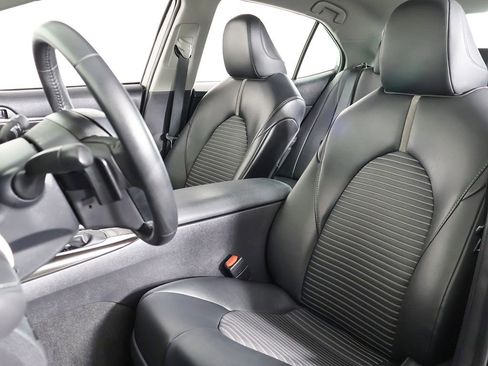 Used 2024 Toyota Camry SE FWD image 25