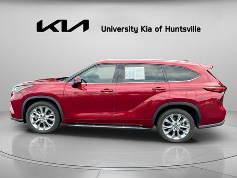 Used 2021 Toyota Highlander Limited FWD image 5