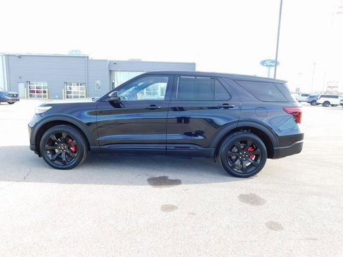 Used 2022 Ford Explorer ST w/ Equipment Group 401A image 6