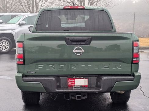 Used 2022 Nissan Frontier SV image 5