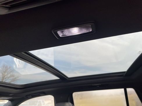 Used 2021 Chevrolet Tahoe Z71 image 9