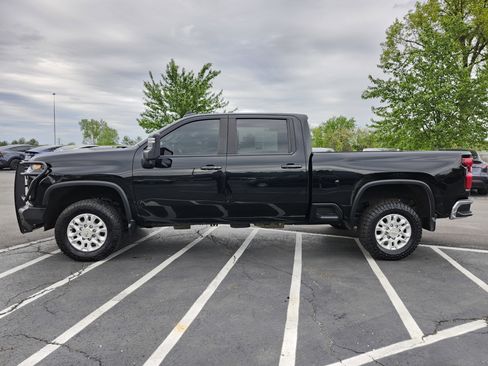 Used 2023 Chevrolet Silverado 3500 LT w/ Convenience Package AWD/4WD image 14