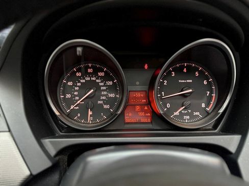 Used 2015 BMW Z4 sDrive28i RWD image 11