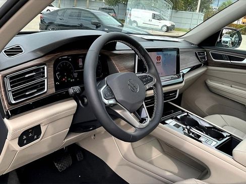 New 2026 Volkswagen Atlas SEL image 14