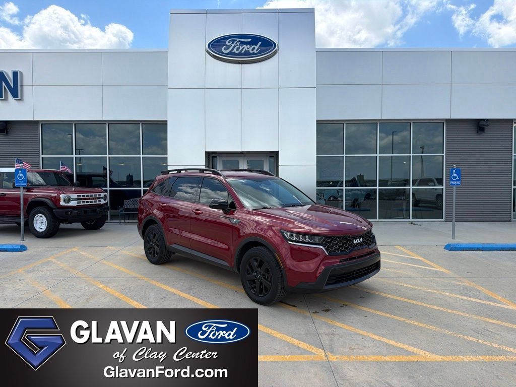 Used 2022 Kia Sorento S AWD/4WD image 1