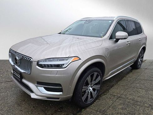 Certified 2023 Volvo XC90 T8 Plus w/ Protection Package Premier image 7