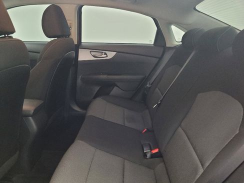Used 2022 Kia Forte LXS FWD image 18
