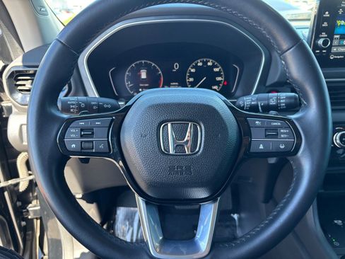 Used 2023 Honda Pilot Touring image 30