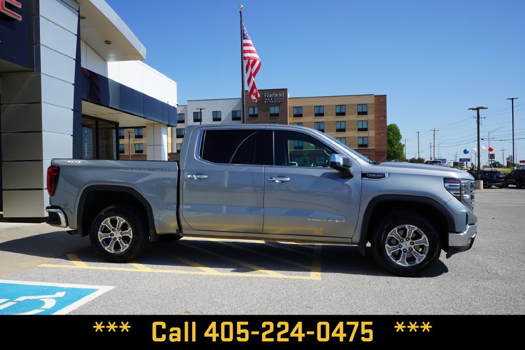 Used 2025 GMC Sierra 1500 SLT AWD/4WD image 11