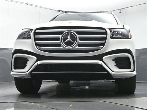 New 2026 Mercedes-Benz GLS 450 4MATIC image 35