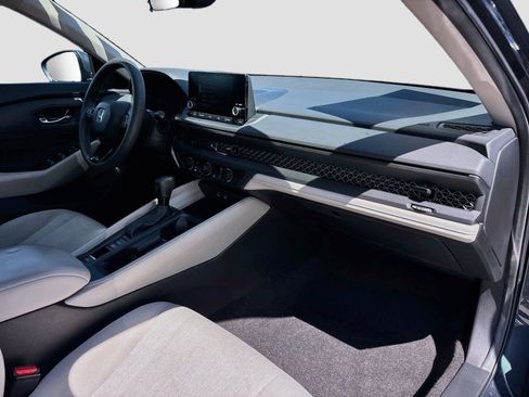 Certified 2024 Honda Accord LX image 27