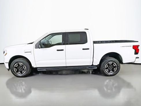 Used 2023 Ford F150 Lightning XLT AWD/4WD image 14
