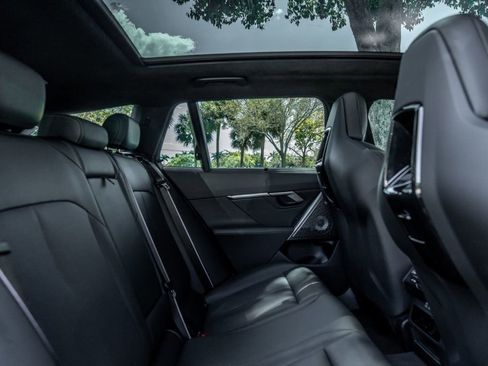 Used 2025 BMW M5 Touring image 24