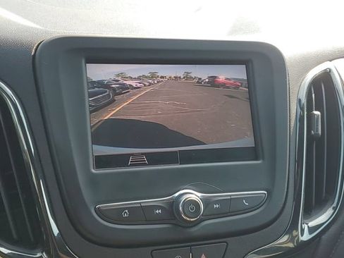 Certified 2024 Chevrolet Equinox RS FWD image 26