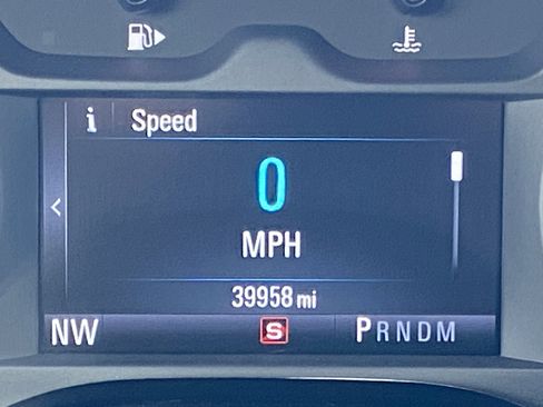 Used 2018 Chevrolet Camaro LT image 12