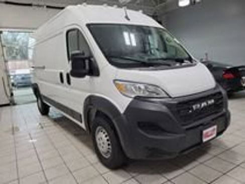 New 2024 RAM ProMaster 2500 w/ Convenience Group image 2