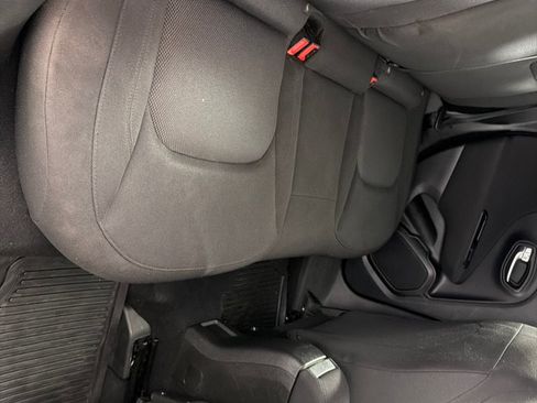 Used 2021 Jeep Renegade Sport w/ Sport Appearance Group AWD/4WD image 22