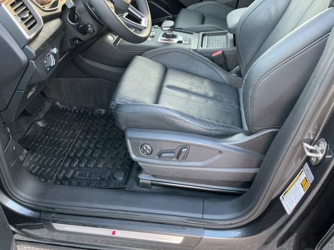 Used 2020 Audi Q5 e Prestige image 34