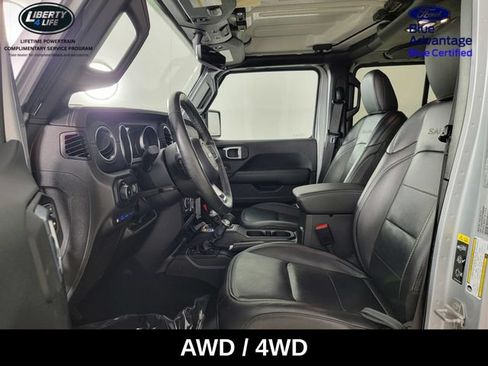 Used 2023 Jeep Wrangler Unlimited Sahara w/ Cold Weather Group AWD/4WD image 13