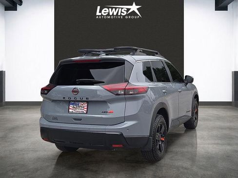 Used 2025 Nissan Rogue SV w/ Rock Creek Premium Package AWD/4WD image 4