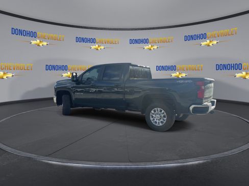 New 2026 Chevrolet Silverado 2500 LT image 9