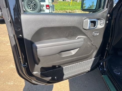 New 2026 Jeep Wrangler Unlimited Sport AWD/4WD image 18