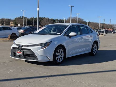 Used 2024 Toyota Corolla LE image 10