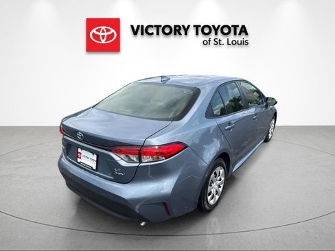 Used 2025 Toyota Corolla LE FWD image 3