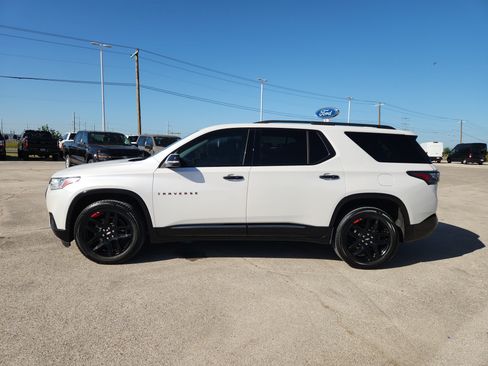 Used 2021 Chevrolet Traverse Premier w/ Redline Edition FWD image 4