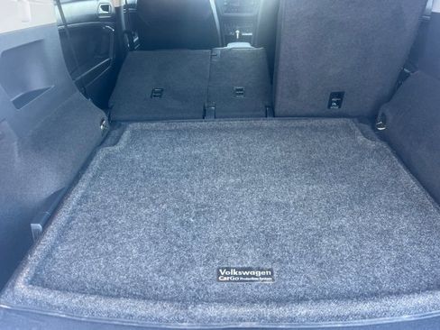 Used 2020 Volkswagen Tiguan SE w/ Panoramic Sunroof Package AWD/4WD image 12