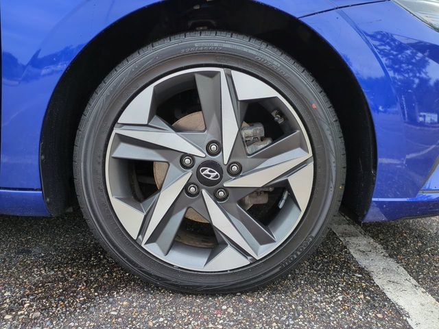 Used 2023 Hyundai Elantra SEL w/ Convenience Package FWD image 11