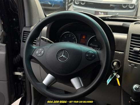 Used 2018 Mercedes-Benz Sprinter 2500 image 14