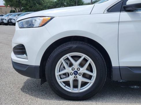 Used 2022 Ford Edge SEL AWD/4WD image 5