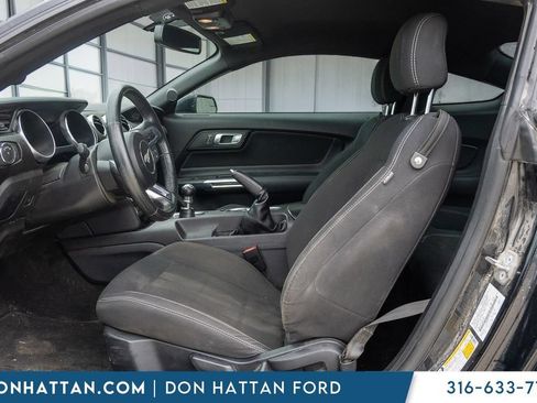 Used 2020 Ford Mustang Coupe RWD image 3