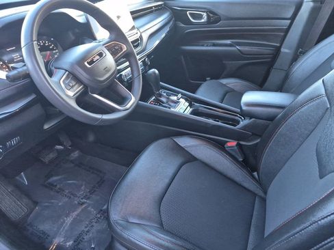 Used 2024 Jeep Compass Trailhawk AWD/4WD image 10