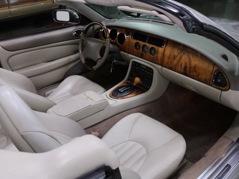 Used 1999 Jaguar XK8 Convertible RWD image 8