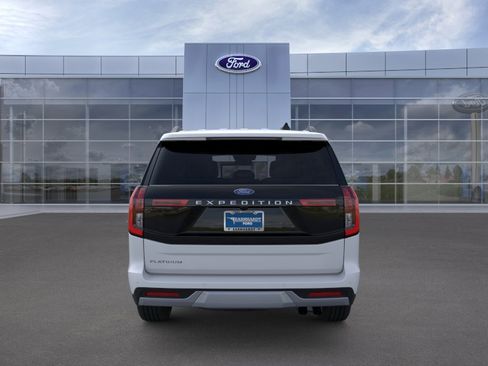 New 2026 Ford Expedition Platinum w/ Platinum Ultimate Package AWD/4WD image 5